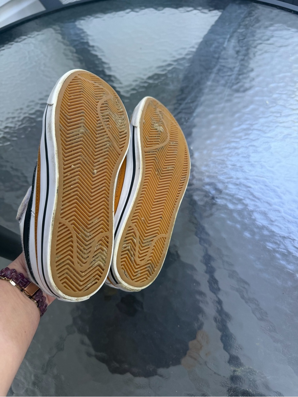 Nike Kids White and Brown Low-Top Sneakers - Picture 5 of 5